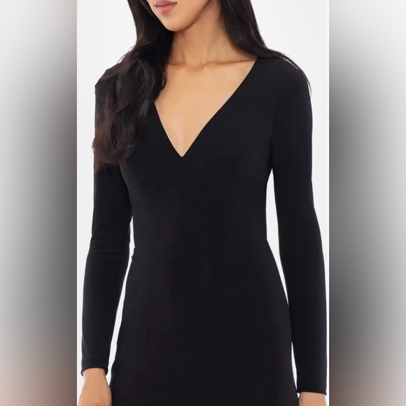 Xscape Evenings V-Neck Long Sleeve Gown - Picture 4 of 10